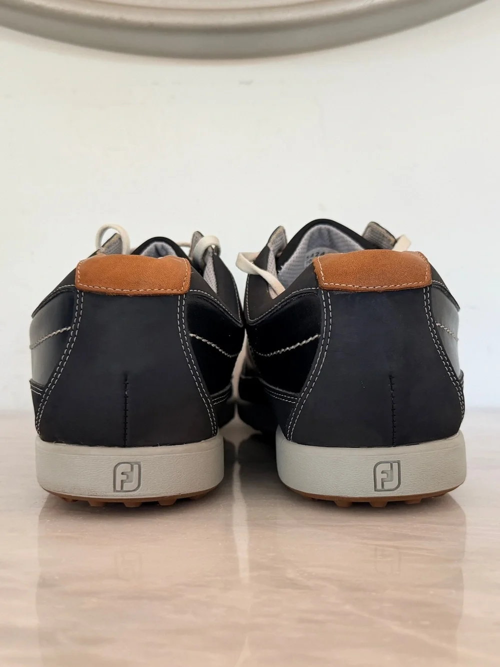 FootJoy Contour Casual Golf Shoes Men’s 10M Black Leather Spikeless 54244